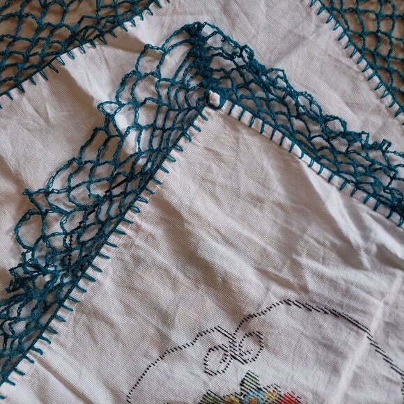 Elf Pixie Tablecloth Cross Stich Embroidered Table Cloth Teal Crochet Edge - Picture 3 of 4